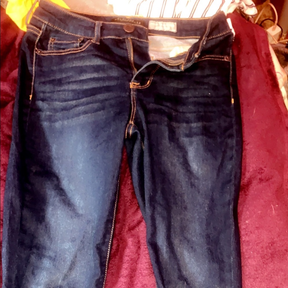 size zero woman’s no hole jeans.. worn minimally, always have been big on me